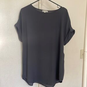 Zenana Outfitters Gray Short-Sleeve Blouse - Size Large